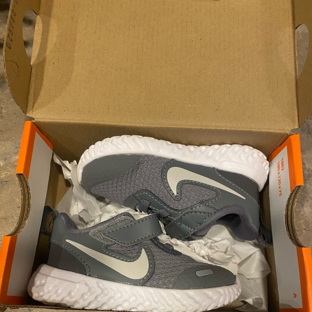 Nike shoes
